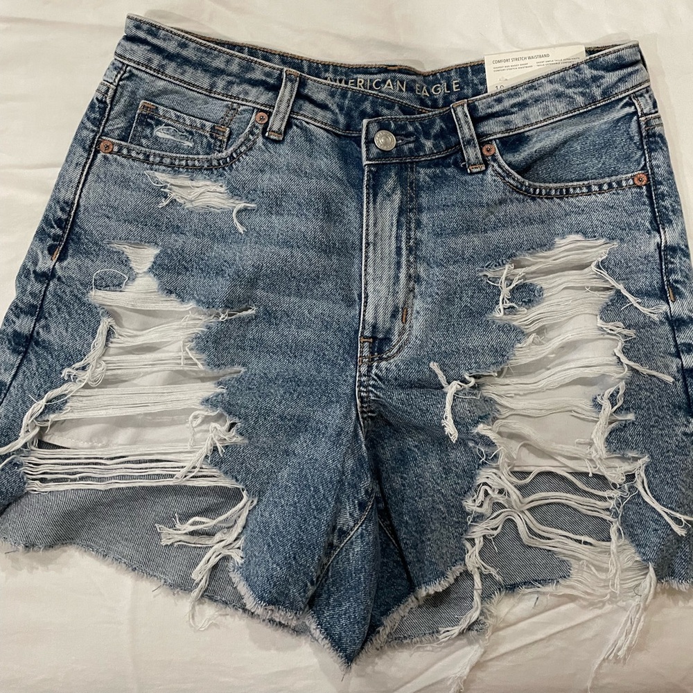 American Eagle Distressed High Rise Rise Jean Shorts